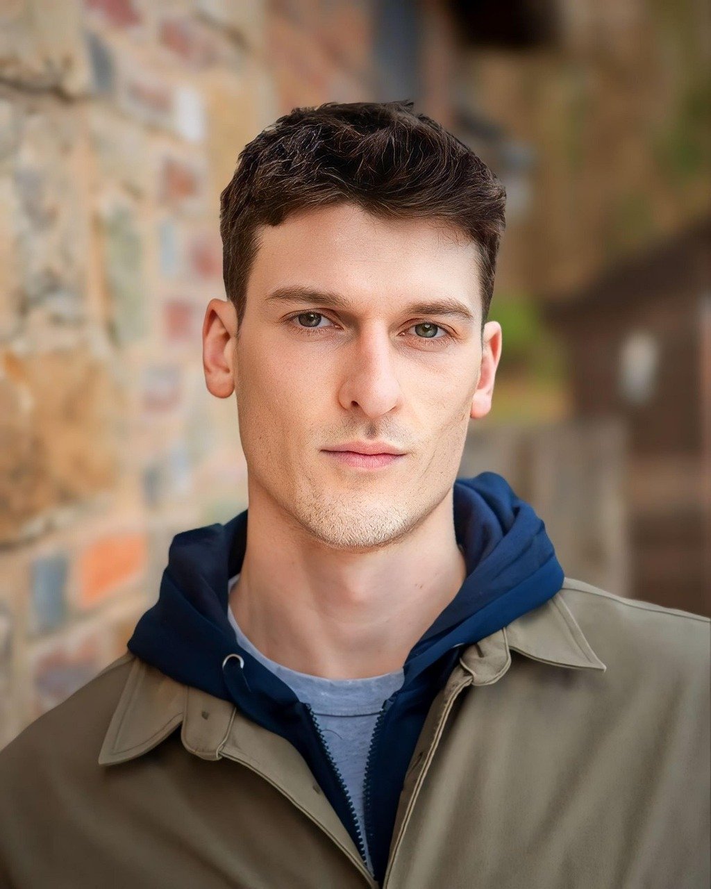 man, good looking, attractive, charming, model, fashion, pose, portrait, young, male, person, guy, headshot, handsome, gorgeous, influencer, gay, homosexual, orgullo, guapo, estilo, rostro